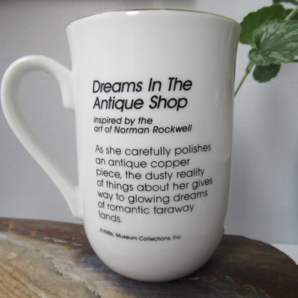 Porcelain Mug Norman Rockwell Collection "Dreams in The Antique Shop" - Picture 5 of 11